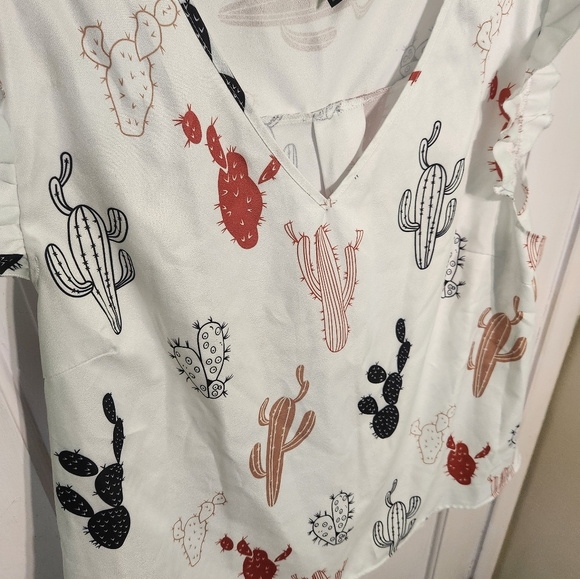 Shein Cacti Shirt Size 4X - Picture 3 of 5